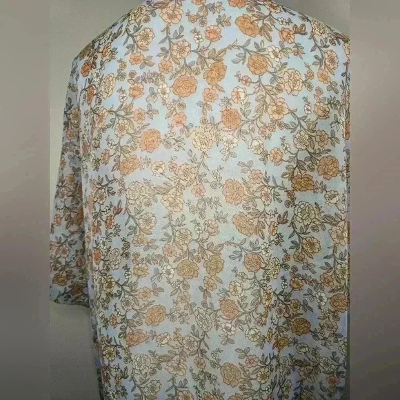No Comment Floral Boho Sheer Kimono - Picture 6 of 7